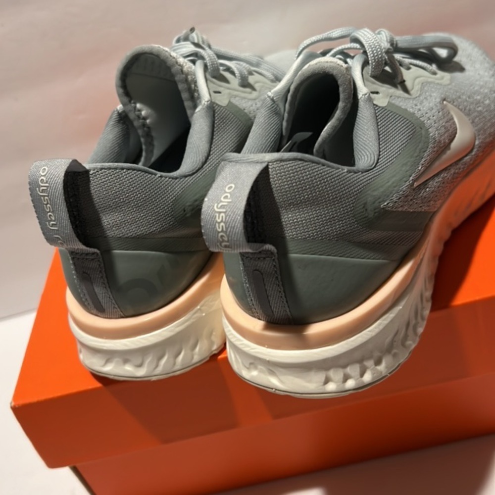 NIKE Odyssey React shoes - Picture 3 of 8